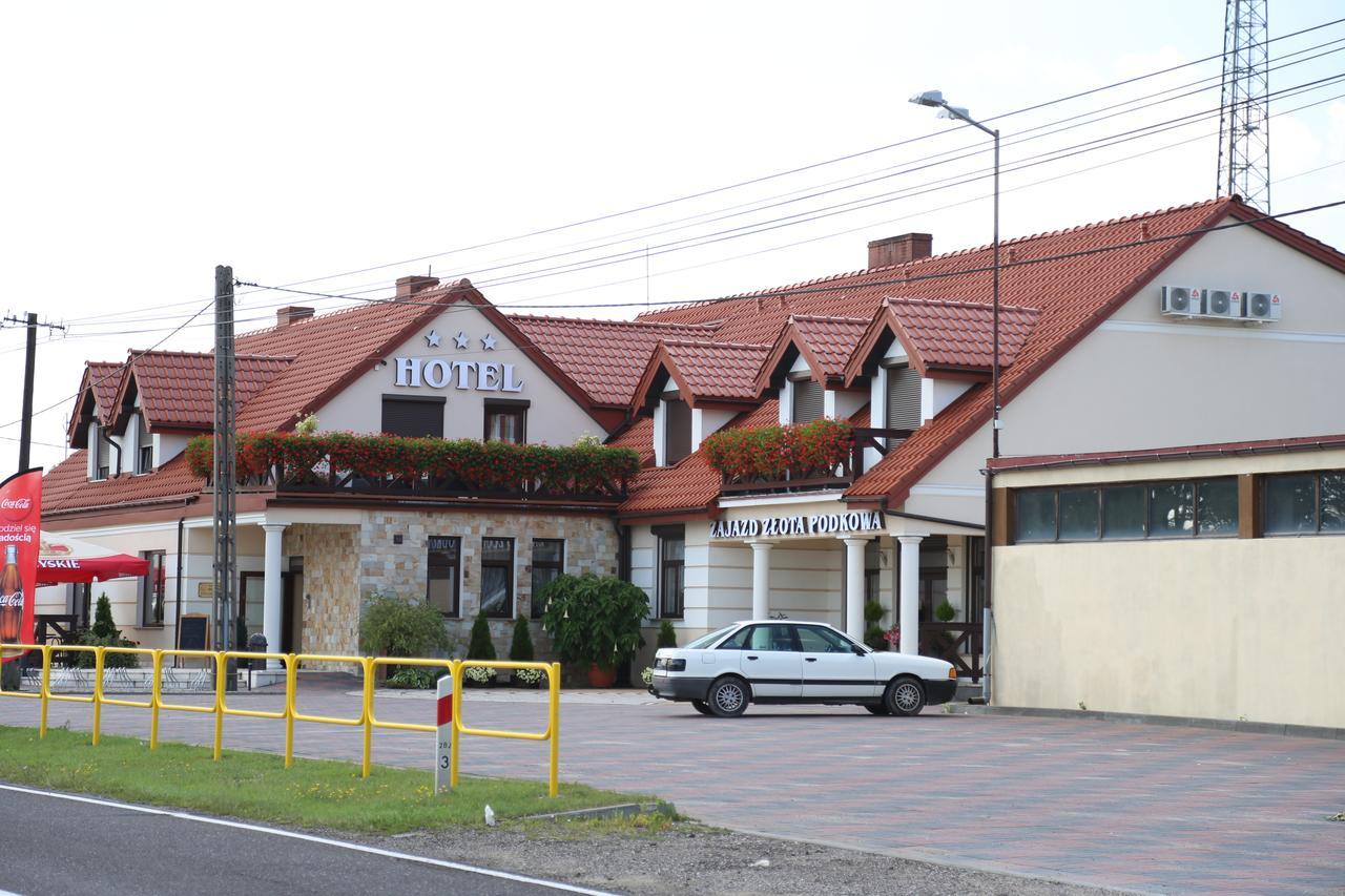 Zajazd Zlota Podkowa Wrocki Buitenkant foto